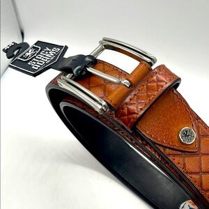 Stacy Adams 44” Men’s Brown Leather Belt NWT silver buckle nice pattern